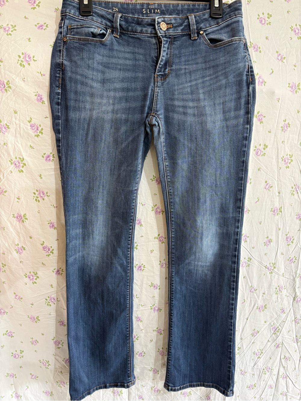 White House Black Market Slim Ankle Jeans in Medium Blue Wash
